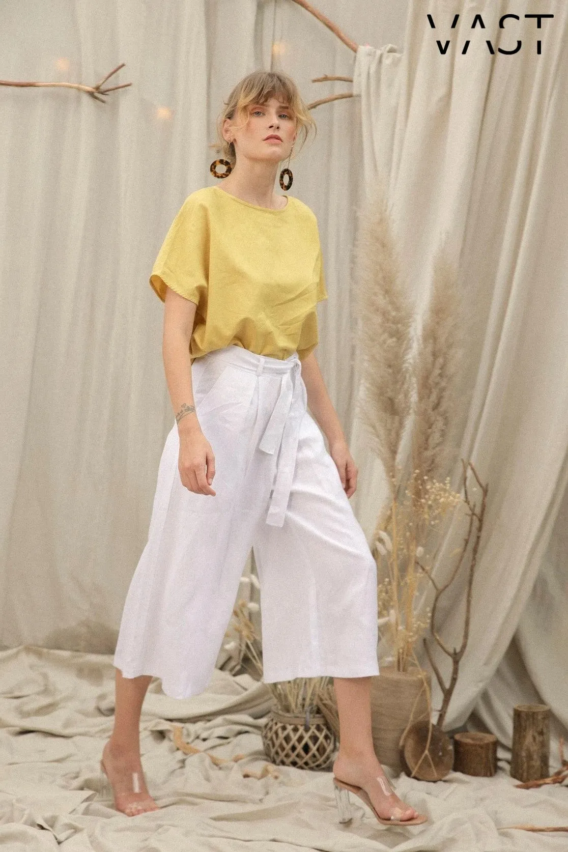 Andie Square Linen Top