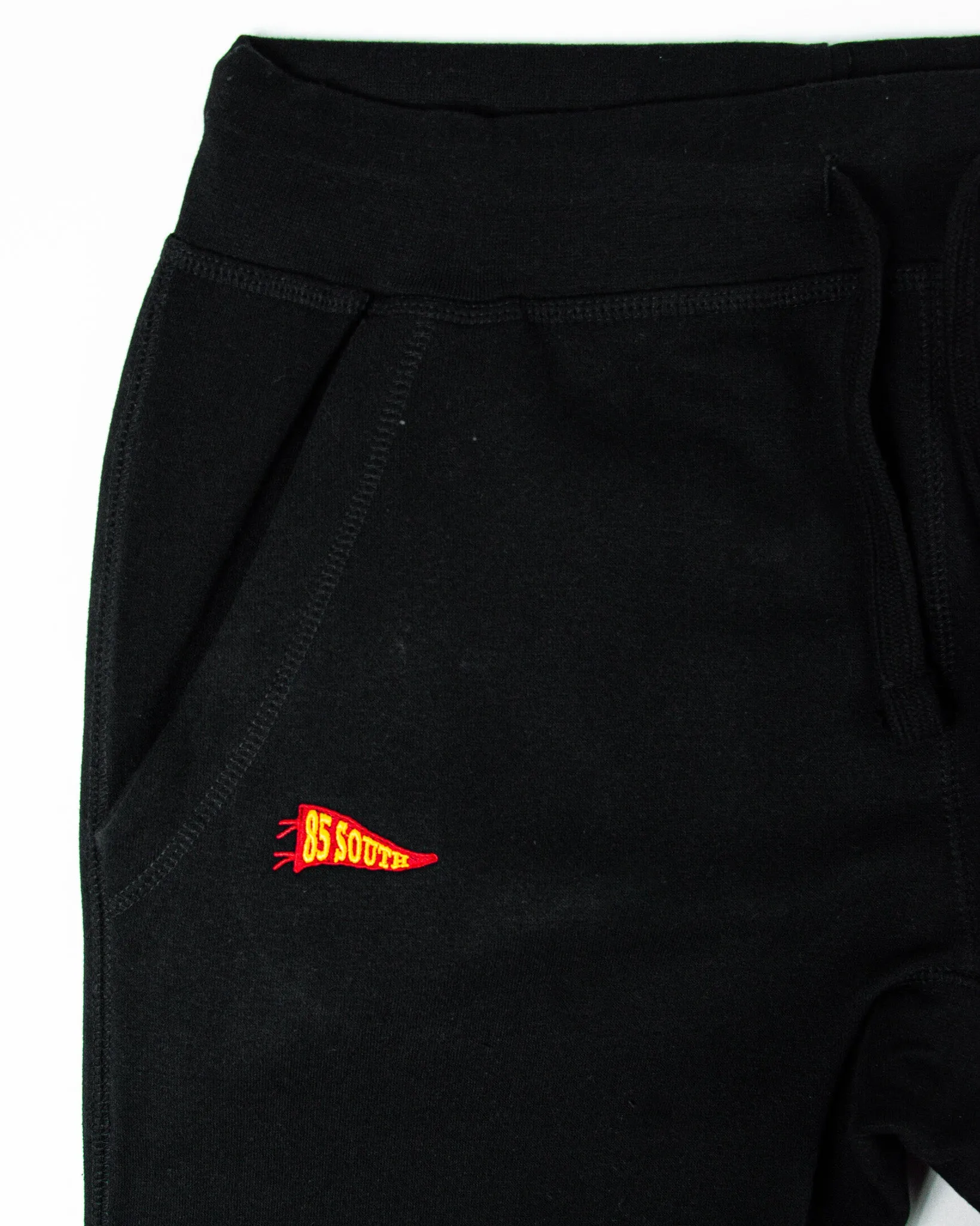 Team 85 Away Jogger - Black
