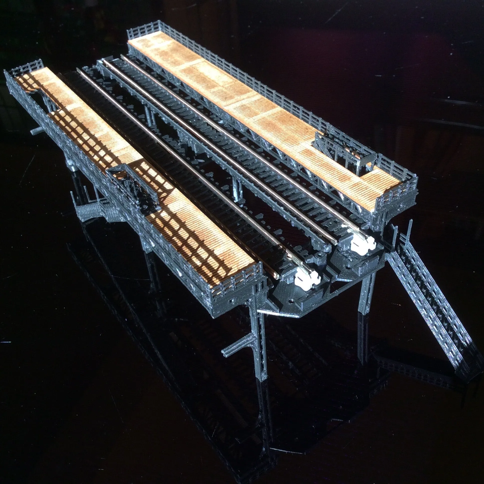 THE "L" - Elevated Open Station 186 mm #160-0151